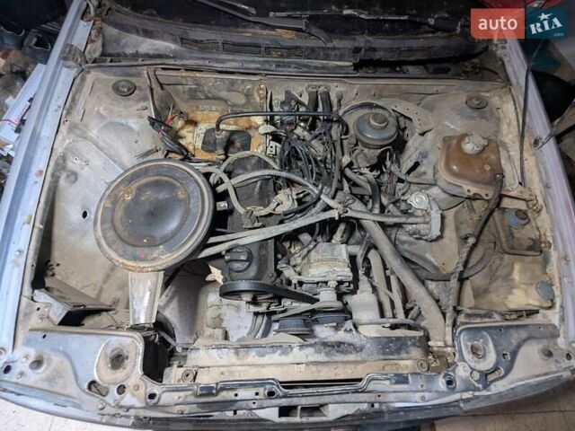 Серый Ауди 80, объемом двигателя 1.8 л и пробегом 450 тыс. км за 550 $, фото 4 на Automoto.ua