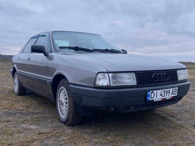 Серый Ауди 80, объемом двигателя 1.8 л и пробегом 300 тыс. км за 2500 $, фото 1 на Automoto.ua