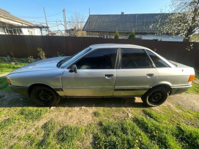 Сірий Ауді 80, об'ємом двигуна 1.6 л та пробігом 350 тис. км за 1650 $, фото 3 на Automoto.ua