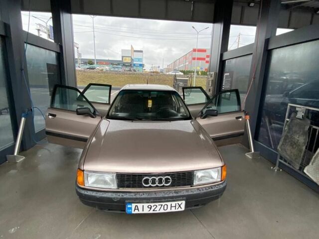 Сірий Ауді 80, об'ємом двигуна 1.8 л та пробігом 250 тис. км за 1300 $, фото 7 на Automoto.ua
