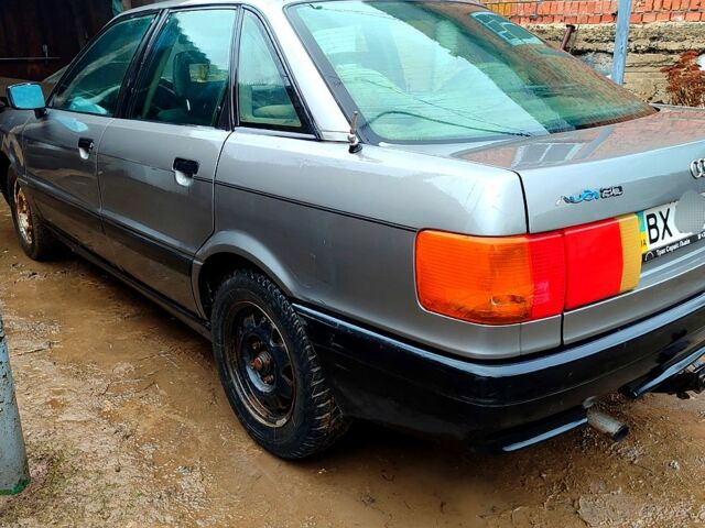 Серый Ауди 80, объемом двигателя 1.8 л и пробегом 300 тыс. км за 1200 $, фото 4 на Automoto.ua