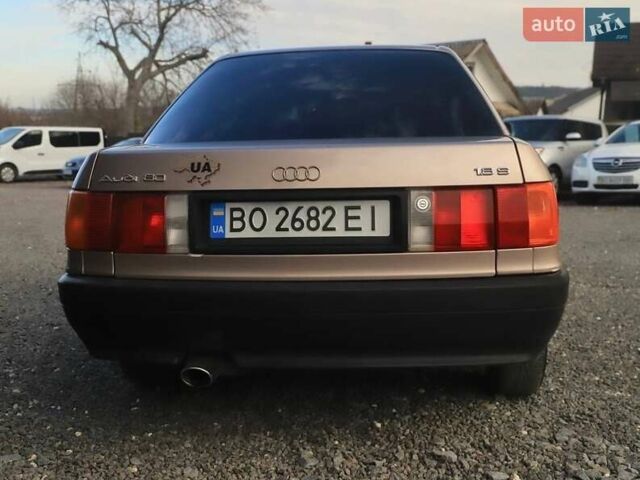 Серый Ауди 80, объемом двигателя 1.8 л и пробегом 277 тыс. км за 3000 $, фото 4 на Automoto.ua