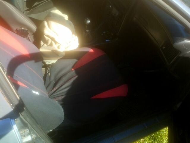 Серый Ауди 80, объемом двигателя 1.8 л и пробегом 300 тыс. км за 1600 $, фото 2 на Automoto.ua