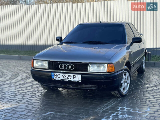 Серый Ауди 80, объемом двигателя 1.8 л и пробегом 285 тыс. км за 1390 $, фото 4 на Automoto.ua