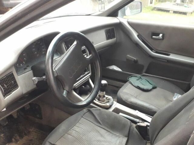 Серый Ауди 80, объемом двигателя 0 л и пробегом 350 тыс. км за 1950 $, фото 1 на Automoto.ua
