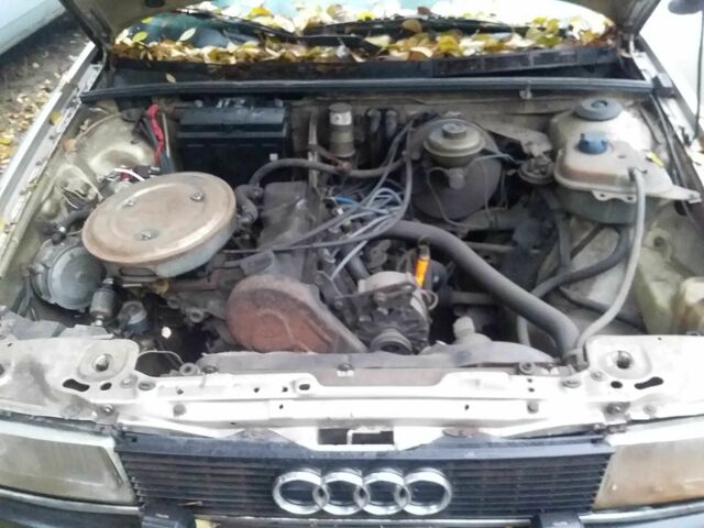 Сірий Ауді 80, об'ємом двигуна 1.8 л та пробігом 250 тис. км за 1300 $, фото 13 на Automoto.ua