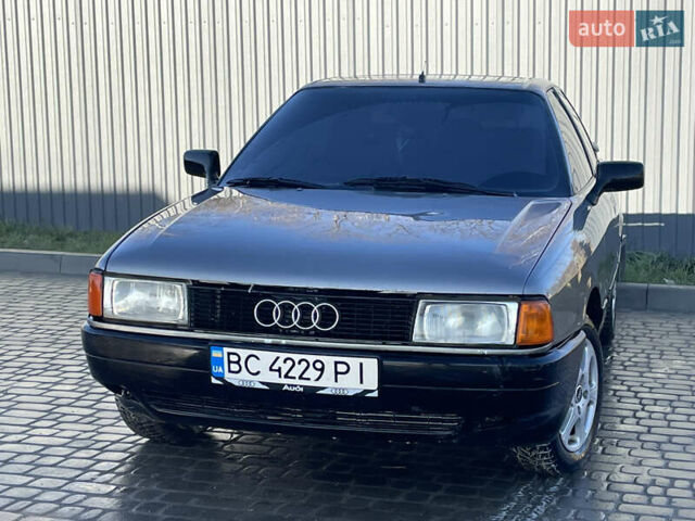 Серый Ауди 80, объемом двигателя 1.8 л и пробегом 285 тыс. км за 1390 $, фото 3 на Automoto.ua
