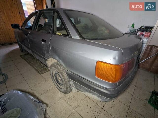 Серый Ауди 80, объемом двигателя 1.8 л и пробегом 450 тыс. км за 550 $, фото 11 на Automoto.ua