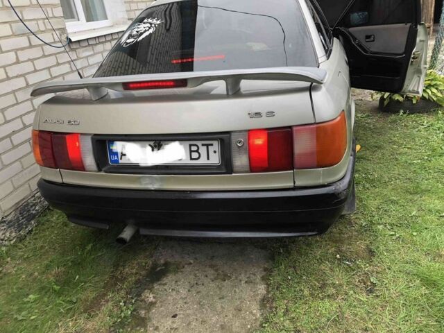 Сірий Ауді 80, об'ємом двигуна 1.8 л та пробігом 332 тис. км за 1500 $, фото 6 на Automoto.ua