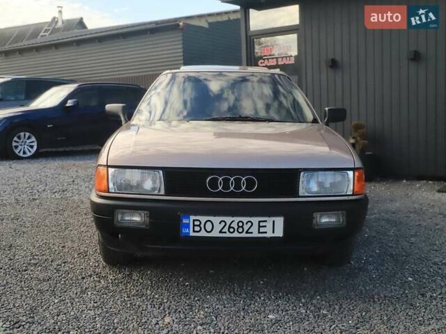 Серый Ауди 80, объемом двигателя 1.8 л и пробегом 277 тыс. км за 3000 $, фото 3 на Automoto.ua