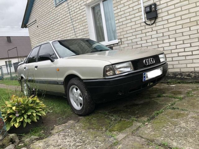 Сірий Ауді 80, об'ємом двигуна 1.8 л та пробігом 332 тис. км за 1500 $, фото 1 на Automoto.ua