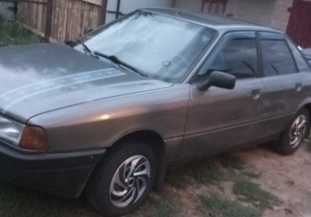 Серый Ауди 80, объемом двигателя 1.6 л и пробегом 1 тыс. км за 1325 $, фото 7 на Automoto.ua