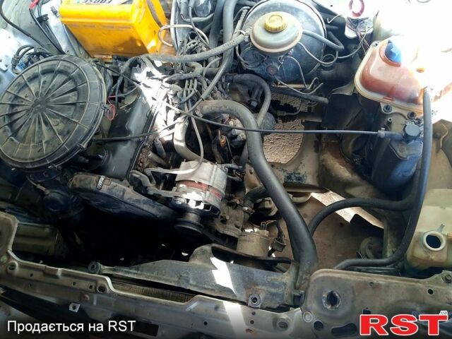 Серый Ауди 80, объемом двигателя 18 л и пробегом 380 тыс. км за 1300 $, фото 4 на Automoto.ua
