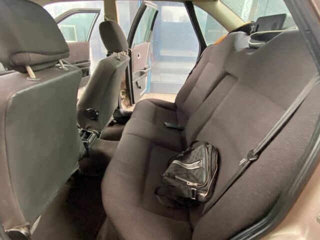 Сірий Ауді 80, об'ємом двигуна 1.8 л та пробігом 250 тис. км за 1300 $, фото 5 на Automoto.ua