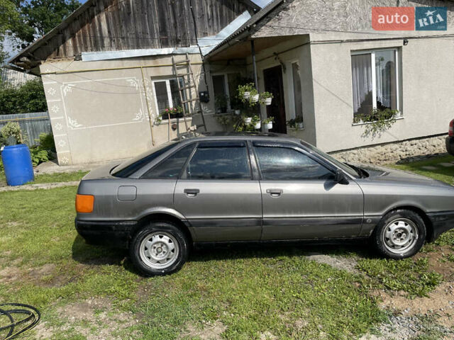 Серый Ауди 80, объемом двигателя 1.8 л и пробегом 474 тыс. км за 1800 $, фото 2 на Automoto.ua