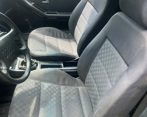 Сірий Ауді 80, об'ємом двигуна 1.78 л та пробігом 300 тис. км за 1700 $, фото 6 на Automoto.ua