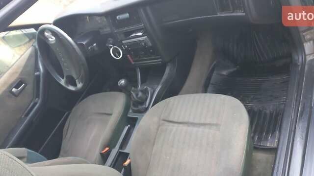 Серый Ауди 80, объемом двигателя 1.8 л и пробегом 269 тыс. км за 1600 $, фото 8 на Automoto.ua