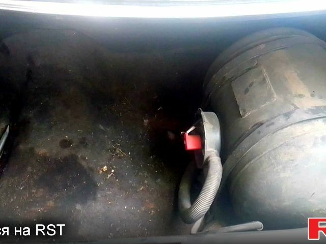 Серый Ауди 80, объемом двигателя 18 л и пробегом 367 тыс. км за 1150 $, фото 5 на Automoto.ua