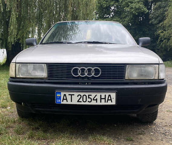 Серый Ауди 80, объемом двигателя 1.6 л и пробегом 485 тыс. км за 2350 $, фото 3 на Automoto.ua