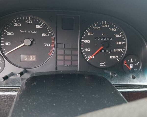 Сірий Ауді 80, об'ємом двигуна 1.8 л та пробігом 225 тис. км за 1750 $, фото 7 на Automoto.ua