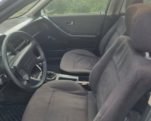 Сірий Ауді 80, об'ємом двигуна 1.78 л та пробігом 370 тис. км за 1000 $, фото 1 на Automoto.ua