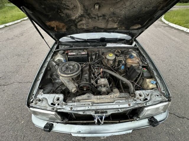 Серый Ауди 80, объемом двигателя 2 л и пробегом 270 тыс. км за 1740 $, фото 5 на Automoto.ua