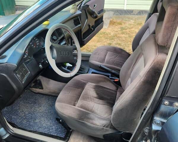 Серый Ауди 80, объемом двигателя 1.9 л и пробегом 429 тыс. км за 1850 $, фото 2 на Automoto.ua