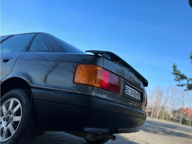 Серый Ауди 80, объемом двигателя 0 л и пробегом 1000 тыс. км за 1700 $, фото 4 на Automoto.ua