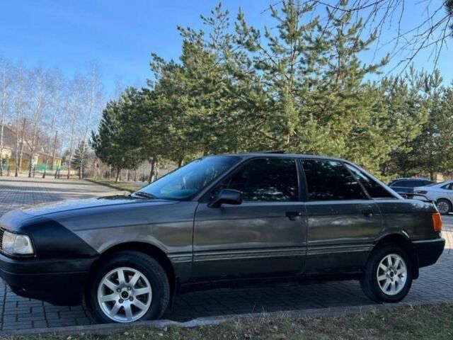 Серый Ауди 80, объемом двигателя 0 л и пробегом 1000 тыс. км за 1700 $, фото 2 на Automoto.ua