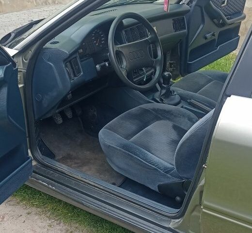 Сірий Ауді 80, об'ємом двигуна 1.8 л та пробігом 266 тис. км за 1400 $, фото 21 на Automoto.ua