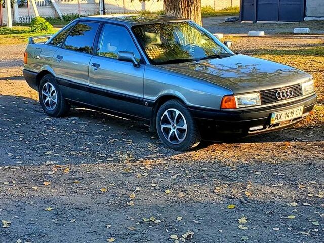 Ауді 80 1990 у Харкові на Automoto.ua Сірий Ауді 80, об'ємом двигуна 1.8 л та пробігом 390 тис. км за 2000 $, фото 2 на Automoto.ua