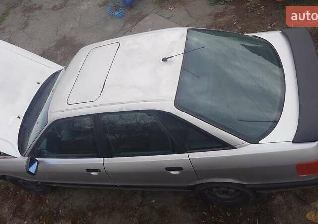 Серый Ауди 80, объемом двигателя 1.8 л и пробегом 350 тыс. км за 1700 $, фото 4 на Automoto.ua