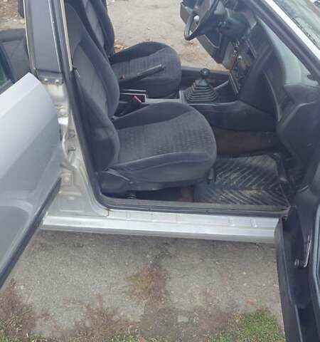 Серый Ауди 80, объемом двигателя 1.8 л и пробегом 350 тыс. км за 1700 $, фото 16 на Automoto.ua