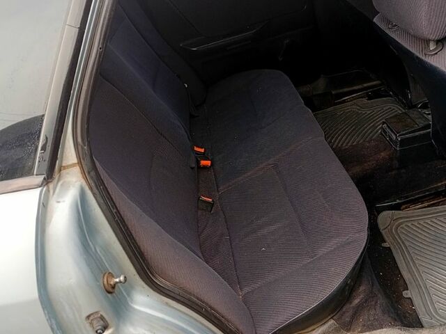 Серый Ауди 80, объемом двигателя 2.3 л и пробегом 0 тыс. км за 3300 $, фото 2 на Automoto.ua