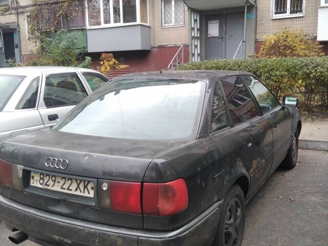 Серый Ауди 80, объемом двигателя 2.3 л и пробегом 352 тыс. км за 1600 $, фото 2 на Automoto.ua