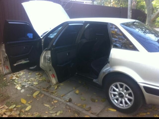 Серый Ауди 80, объемом двигателя 2.3 л и пробегом 460 тыс. км за 2700 $, фото 1 на Automoto.ua