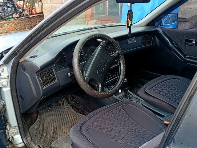 Серый Ауди 80, объемом двигателя 2.3 л и пробегом 0 тыс. км за 3300 $, фото 4 на Automoto.ua
