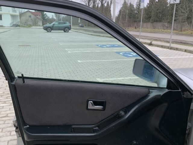 Сірий Ауді 80, об'ємом двигуна 1.8 л та пробігом 289 тис. км за 2500 $, фото 11 на Automoto.ua