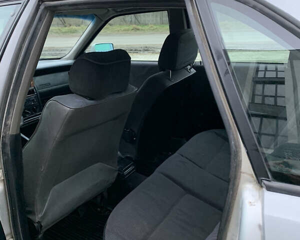 Сірий Ауді 80, об'ємом двигуна 2 л та пробігом 312 тис. км за 2500 $, фото 15 на Automoto.ua