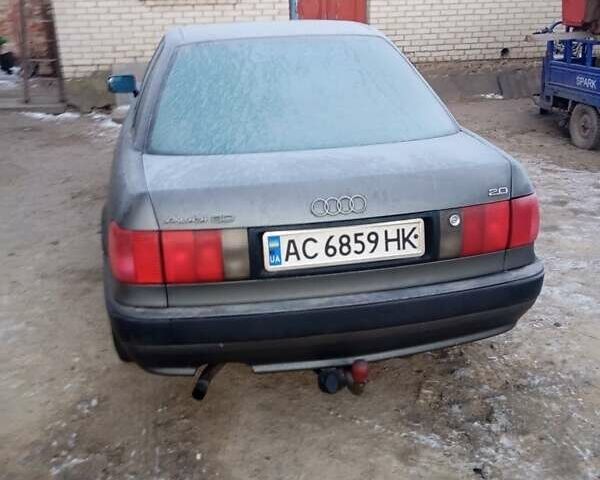 Сірий Ауді 80, об'ємом двигуна 2 л та пробігом 300 тис. км за 2200 $, фото 1 на Automoto.ua