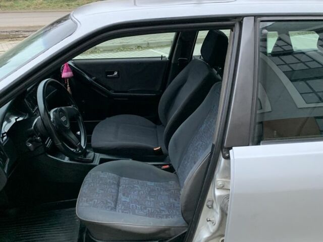 Сірий Ауді 80, об'ємом двигуна 1.8 л та пробігом 289 тис. км за 2500 $, фото 13 на Automoto.ua