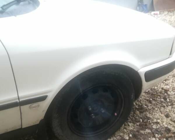 Серый Ауди 80, объемом двигателя 2 л и пробегом 300 тыс. км за 2570 $, фото 2 на Automoto.ua