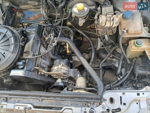 Серый Ауди 80, объемом двигателя 1.98 л и пробегом 194 тыс. км за 3000 $, фото 10 на Automoto.ua