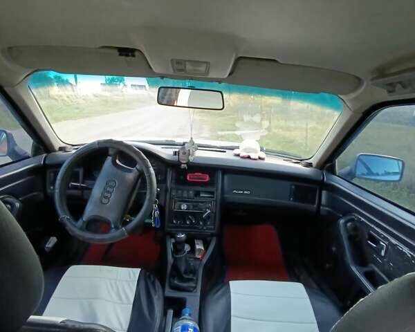 Ауди 80 1995 в Черновцах на Automoto.ua Серый Ауди 80, объемом двигателя 2 л и пробегом 370 тыс. км за 1600 $, фото 3 на Automoto.ua