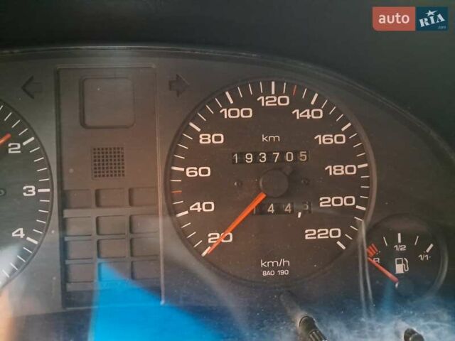 Серый Ауди 80, объемом двигателя 1.98 л и пробегом 194 тыс. км за 3000 $, фото 4 на Automoto.ua