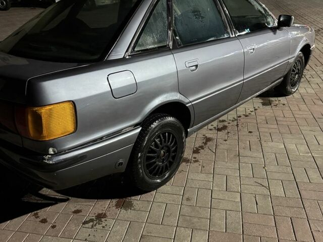 Сірий Ауді 80, об'ємом двигуна 1.8 л та пробігом 195 тис. км за 1500 $, фото 2 на Automoto.ua