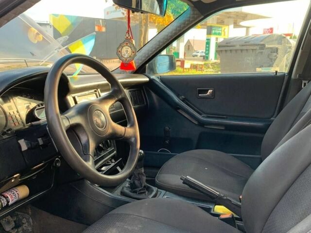 Серый Ауди 80, объемом двигателя 1.8 л и пробегом 254 тыс. км за 1450 $, фото 13 на Automoto.ua