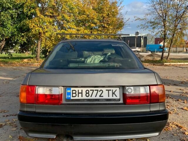 Серый Ауди 80, объемом двигателя 1.8 л и пробегом 254 тыс. км за 1450 $, фото 5 на Automoto.ua
