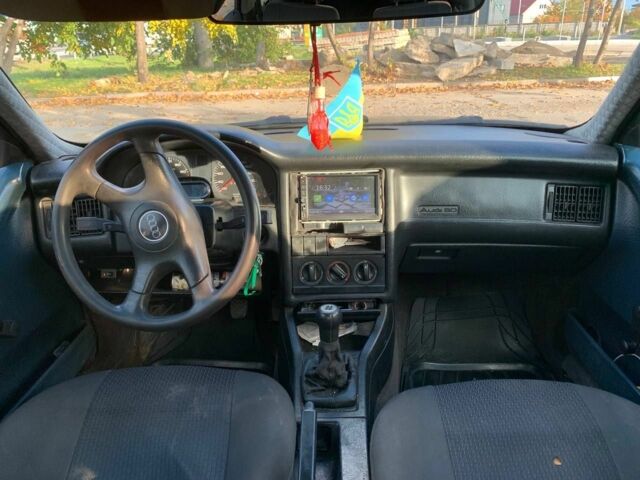 Серый Ауди 80, объемом двигателя 1.8 л и пробегом 254 тыс. км за 1450 $, фото 15 на Automoto.ua