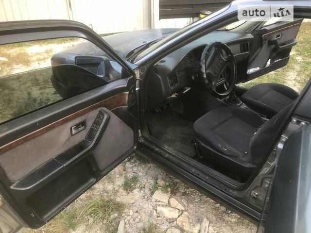 Серый Ауди 80, объемом двигателя 1.9 л и пробегом 50 тыс. км за 2500 $, фото 3 на Automoto.ua